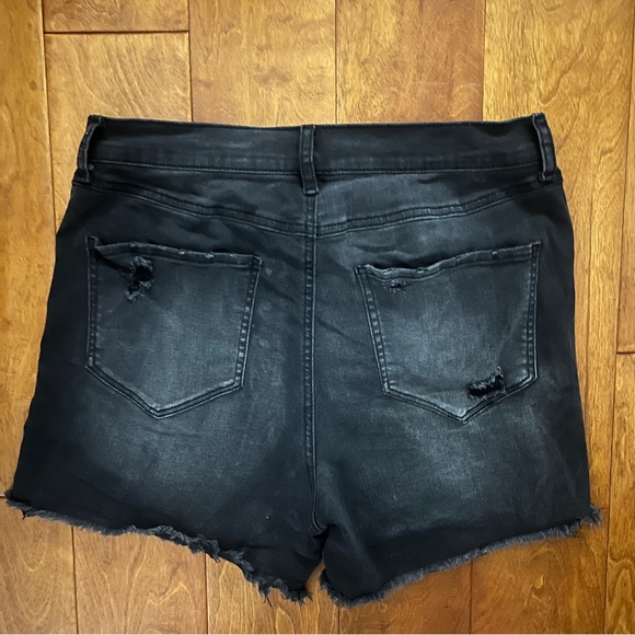 Sincerely Jules Distressed Black Distrrssed Jean Shorts Size 9 Whimsygoth 90’s - Picture 5 of 8